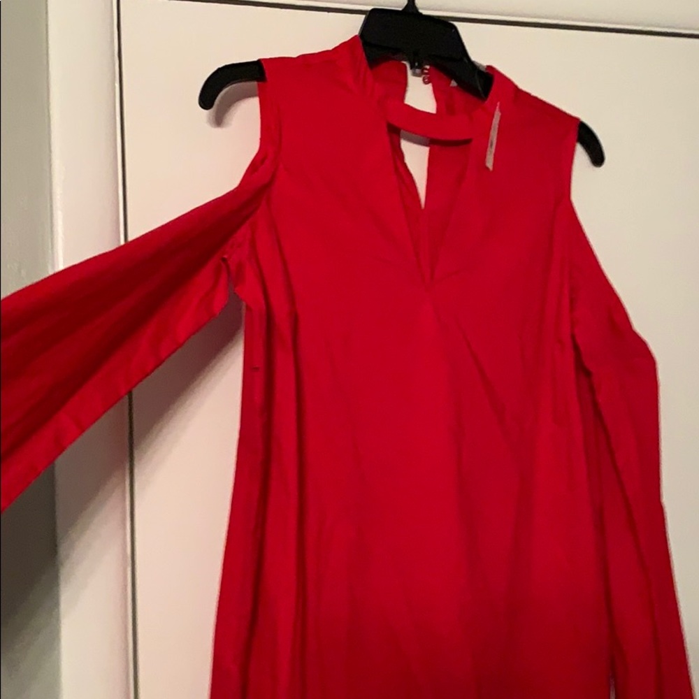 Red blouse - Picture 2 of 3